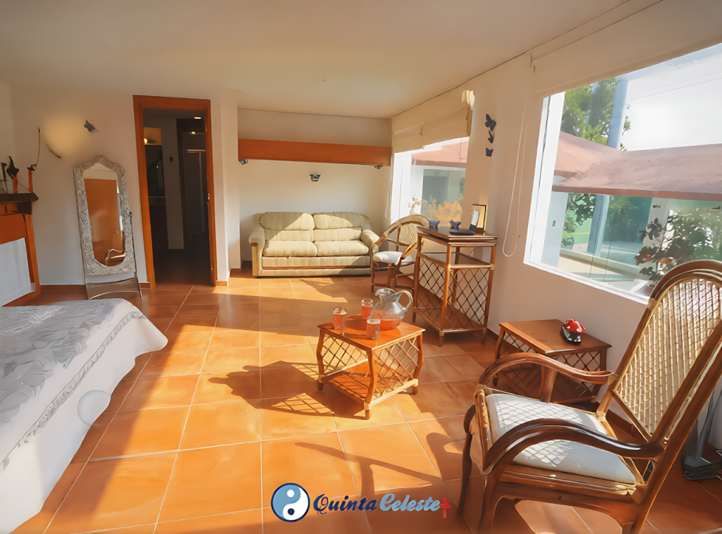 Suite con Cama King Size | Máximo Confort para los Novios o Anfitriones Habitación amplia con cama King Size y baño lujoso en Quinta Celeste, suite principal para renta de quinta de lujo.